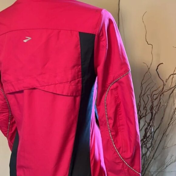 Brooks Shelter Technology Running Jacket szS - Picture 9 of 16
